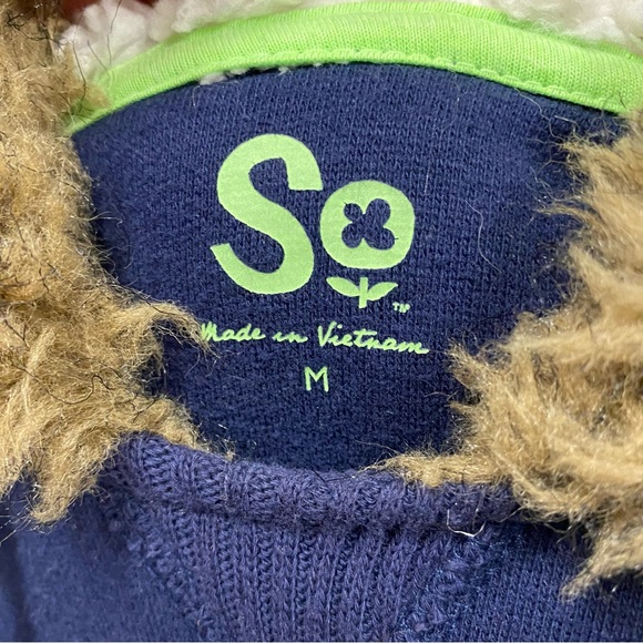 •SOLD• Navy Blue Fur Lined Hooded Sweatshirt - Picture 7 of 8